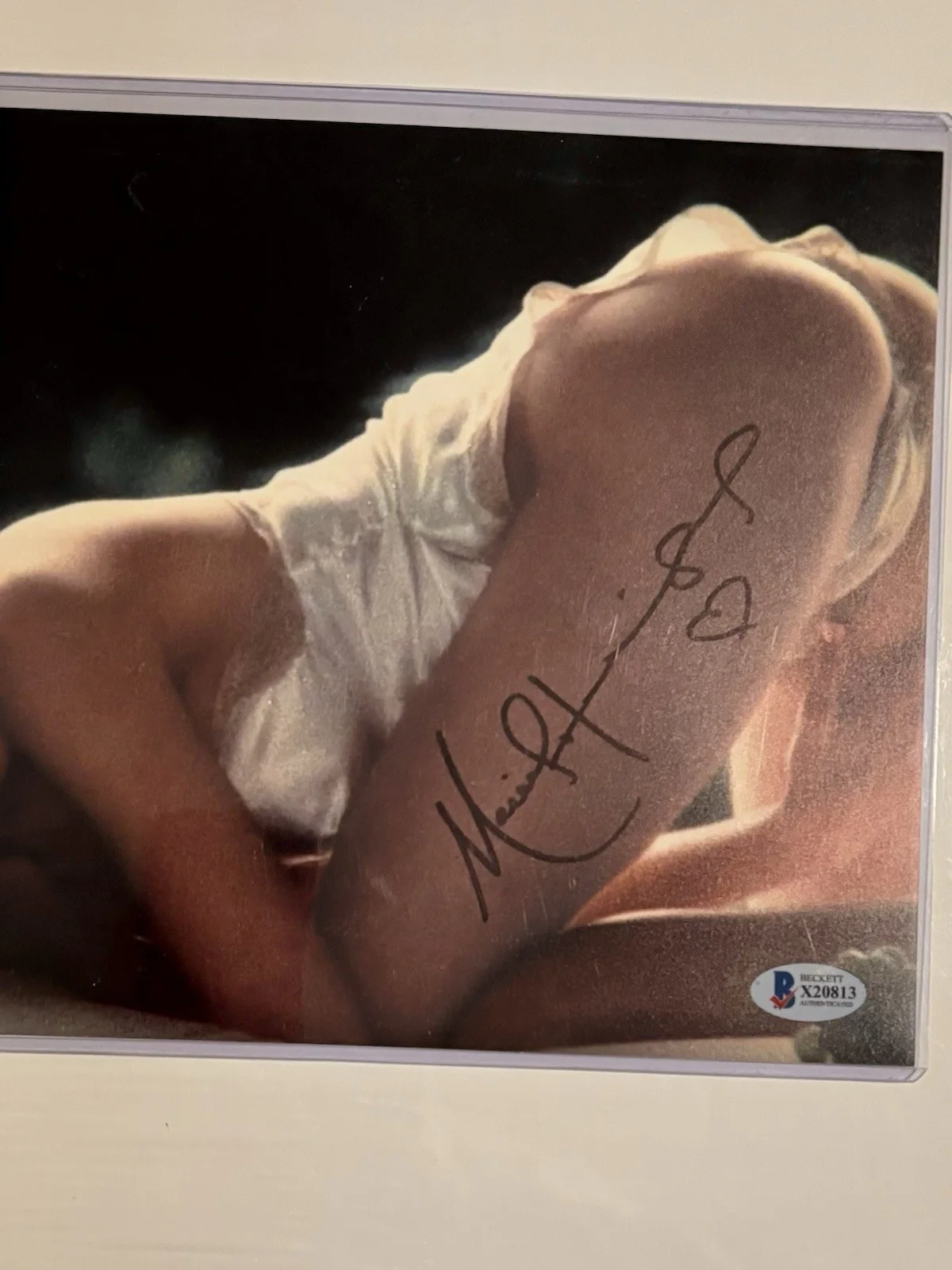 Mariel Hemingway Signed 8x10 Beckett, image 2