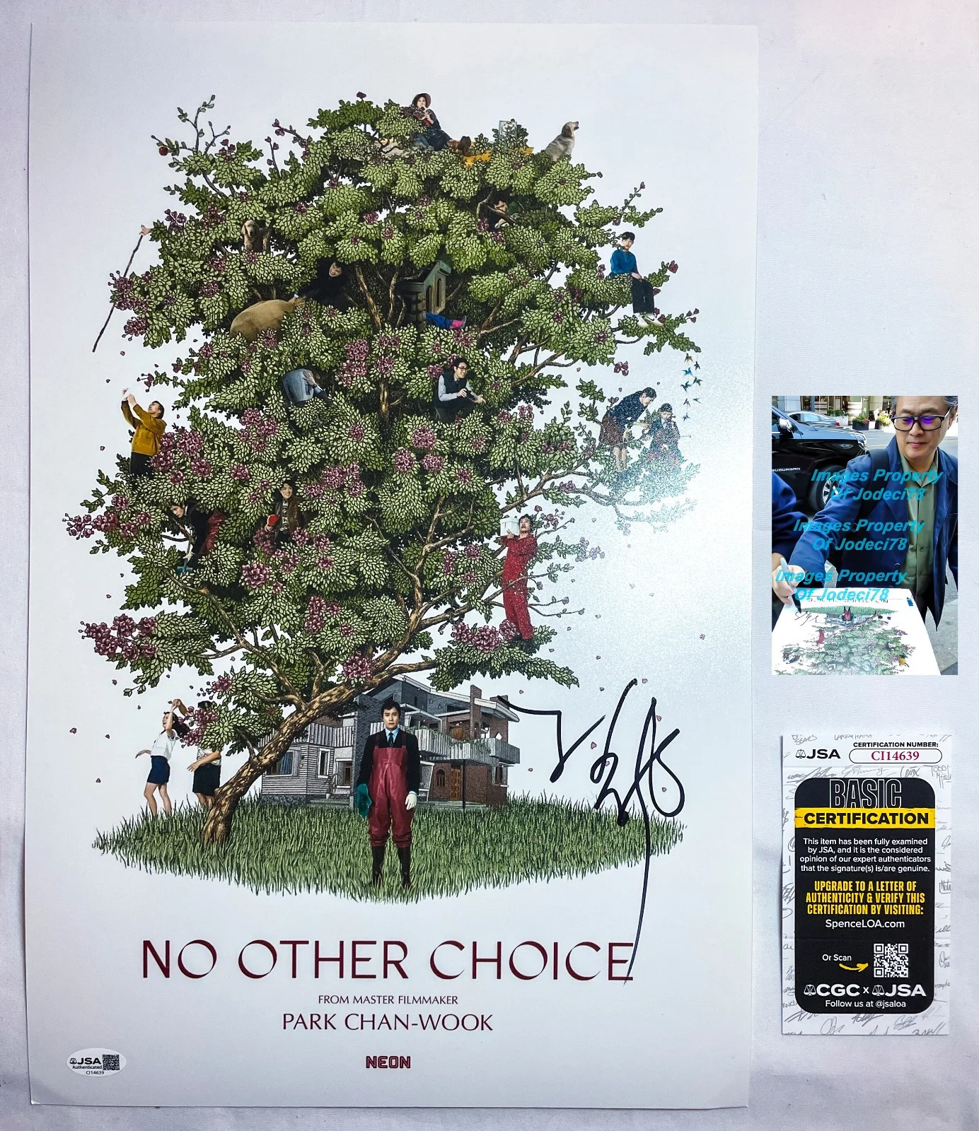 Park Chan-wook — Park Chan-wook director Signed NO OTHER CHOICE 12x18 Photo EXACT Proof JSA
