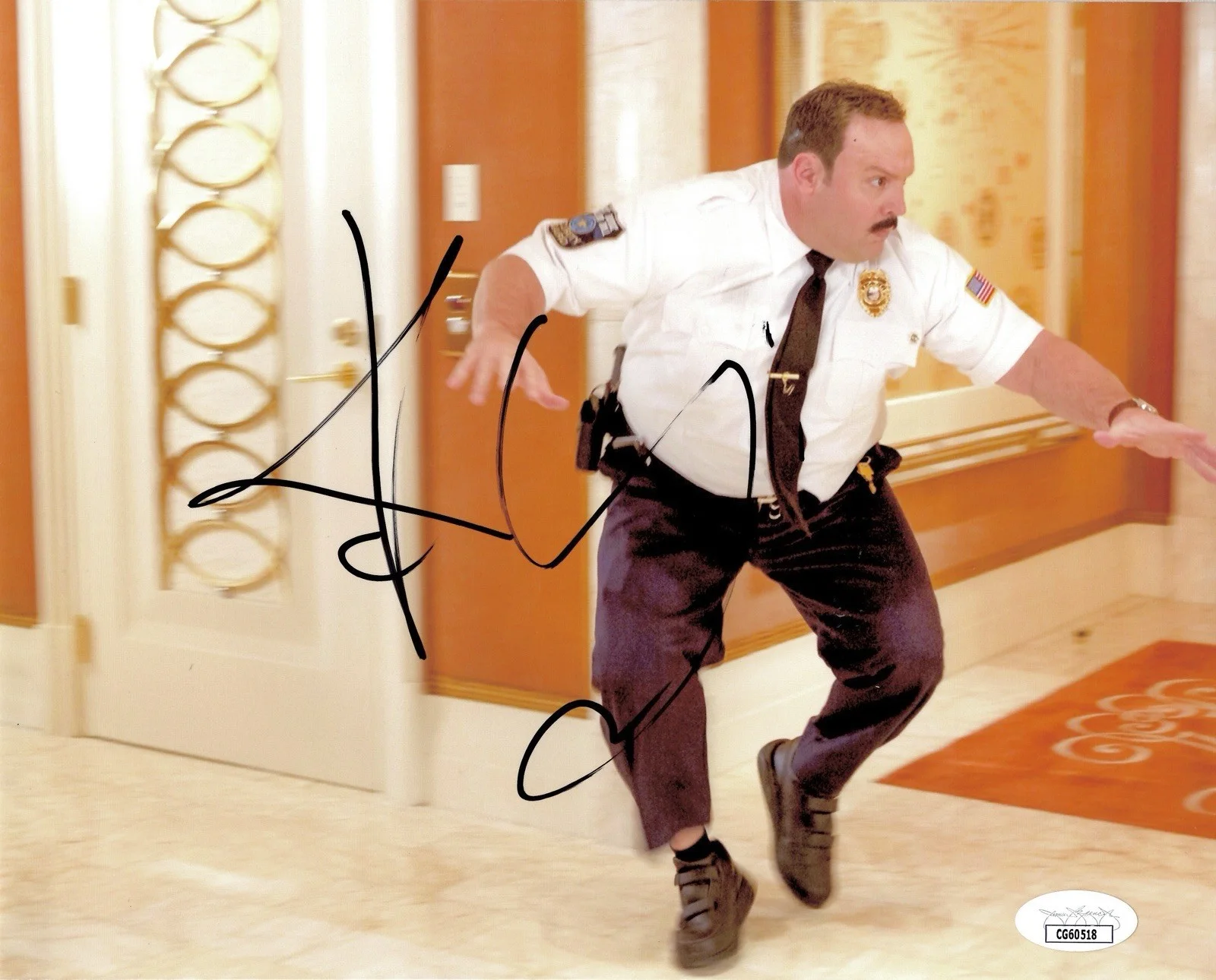 Kevin James — Kevin James Signed 8x10 Photo Paul Blart Mall Cop Autographed JSA COA