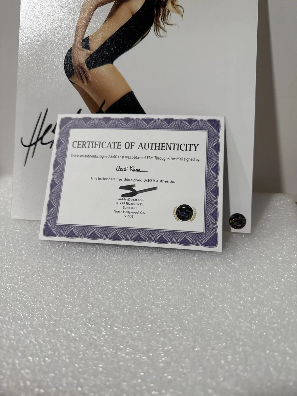Heidi Klum (Model) signed Autographed 8x10 photo - AUTO w/COA, image 2