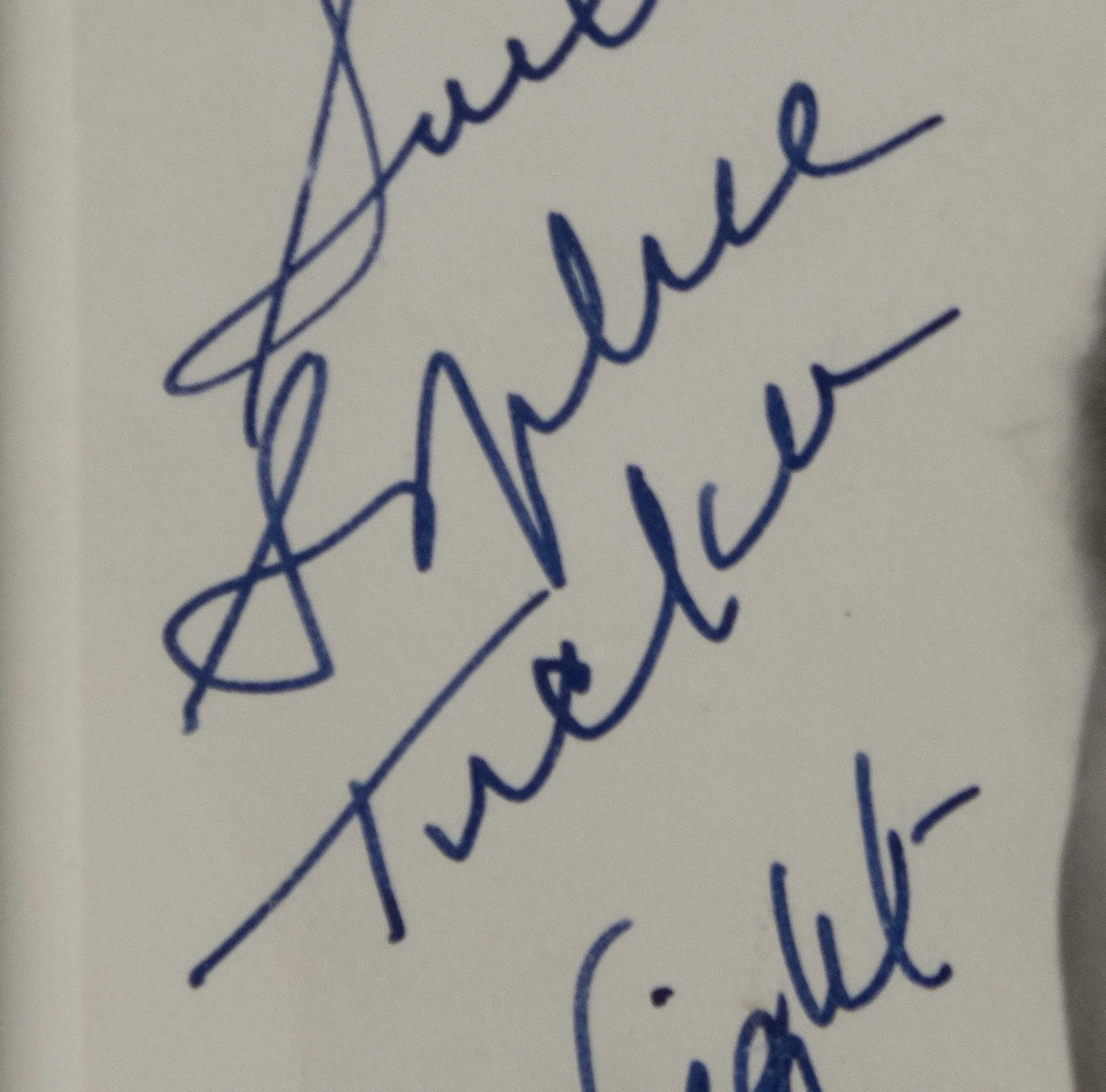 Sophie Tucker — SOPHIE TUCKER - AUTOGRAPHED INSCRIBED PHOTOGRAPH, image 3