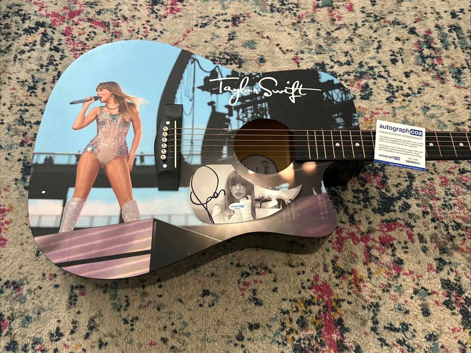 🚨Rare TAYLOR SWIFT Signed CUSTOM FULL SIZE Acoustic Guitar Country ACOA 🚨🎸, изображение 2