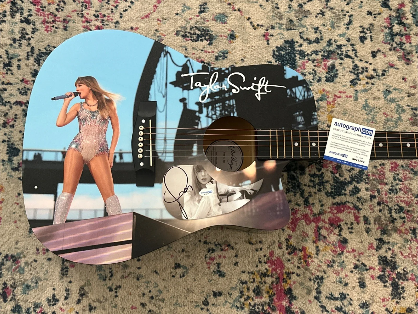 🚨Rare TAYLOR SWIFT Signed CUSTOM FULL SIZE Acoustic Guitar Country ACOA 🚨🎸, изображение 2