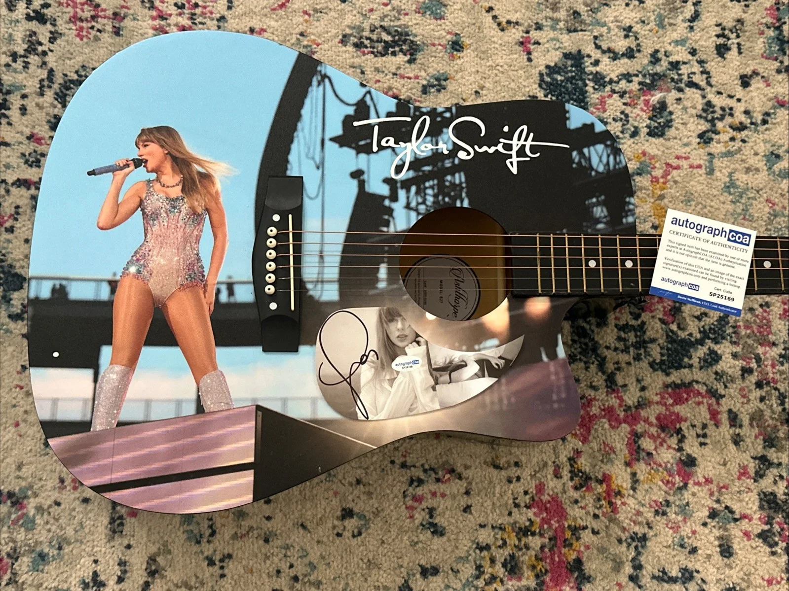 🚨Rare TAYLOR SWIFT Signed CUSTOM FULL SIZE Acoustic Guitar Country ACOA 🚨🎸, изображение 3