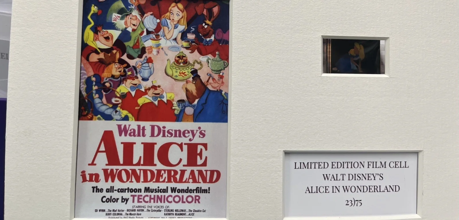ALICE IN WONDERLAND. . 35mm Film Cell Mounted Display, изображение 3
