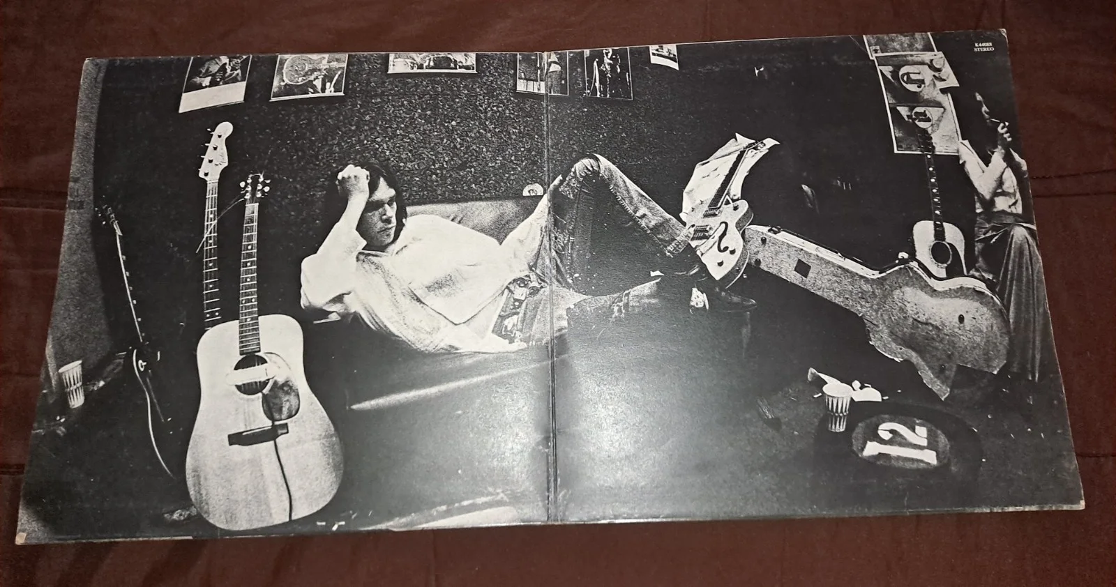 Vintage Autograph Neil young after the gold rush cover only Guaranteed authentic, image 3