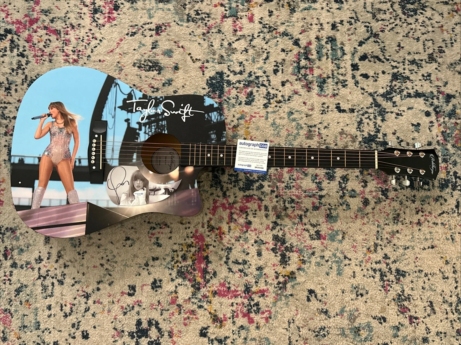 🚨Rare TAYLOR SWIFT Signed CUSTOM FULL SIZE Acoustic Guitar Country ACOA 🚨🎸, image 3