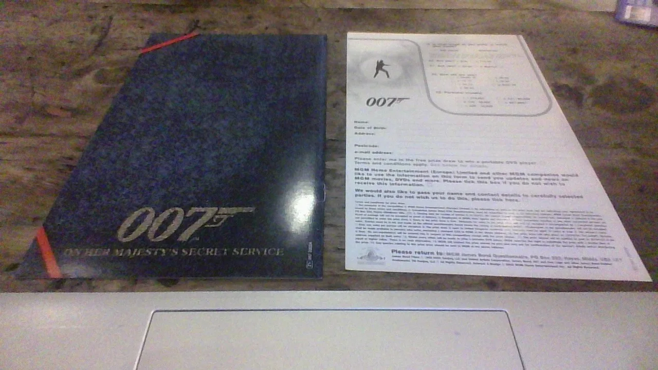 JAMES BOND BRITISH PASSPORT Promo MGM UK DVD Catalogue 2002 NEW, изображение 2
