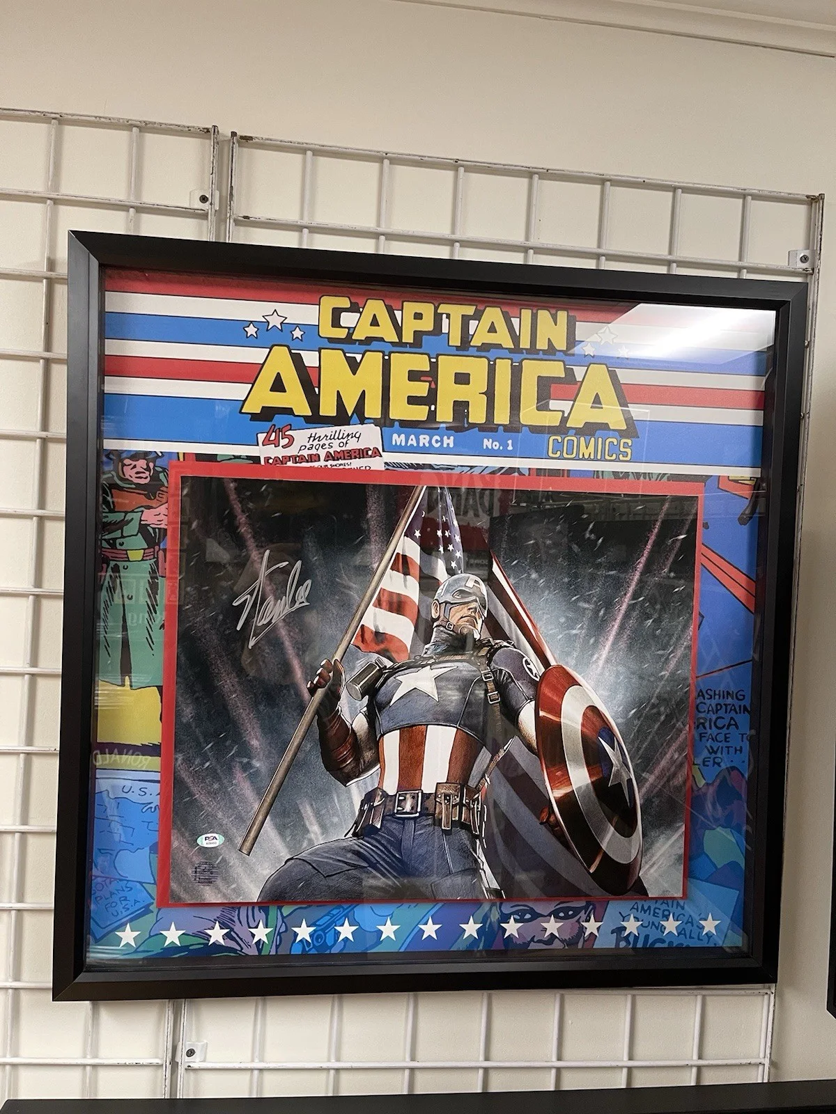 Stan Lee — Stan Lee Signed Marvel Captain American Comic Frame Style Raised 20x16 Photo, image 4