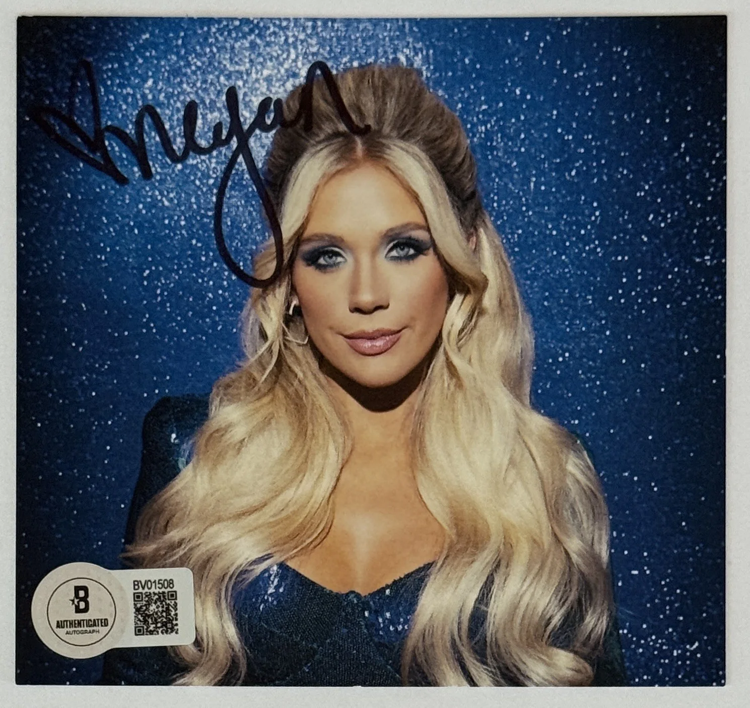 Megan Moroney AM I OKAY? AUTOGRAPH SIGNED Cover Photo Card & CD Beckett BAS COA, изображение 5