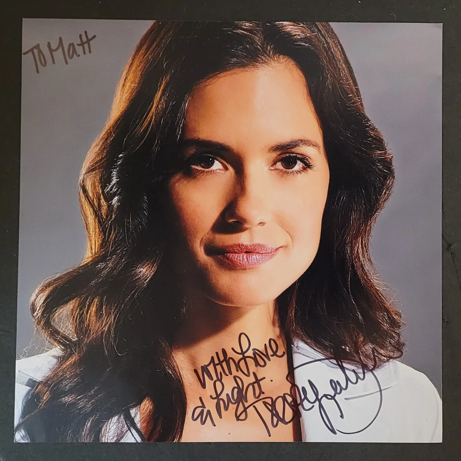 Torrey DeVitto — Torrey DeVitto Actress Chicago Med Autographed One 8"x8" & Three 5"x7" Photos, изображение 2