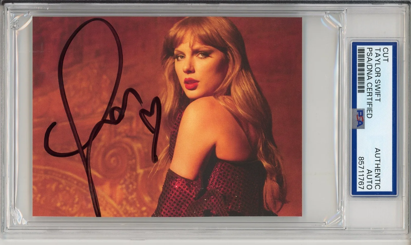 Taylor Swift — SIGNED SEXY HEART TAYLOR SWIFT LIFE OF A SHOWGIRL PHOTO PSA DNA COA AUTOGRAPH