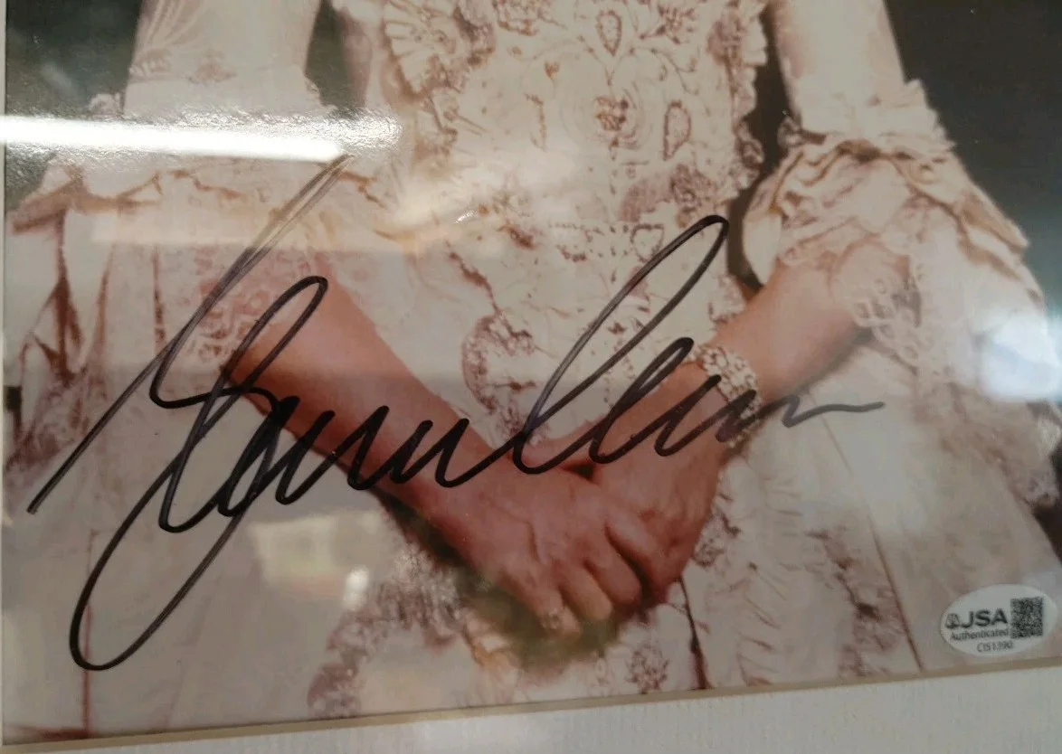 Signed Photo Of Glenn Close JSA Authenticated Autograph, image 2