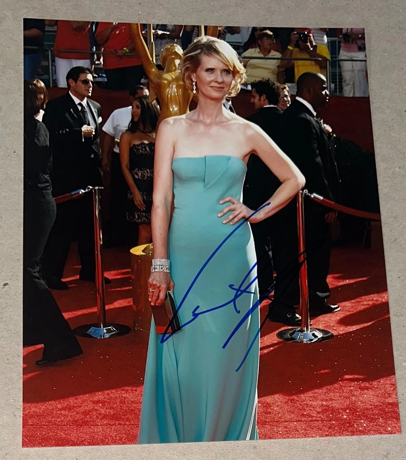 CYNTHIA NIXON — CYNTHIA NIXON SIGNED PHOTO 8 X 10 AUTOGRAPHED SEX IN THE CITY