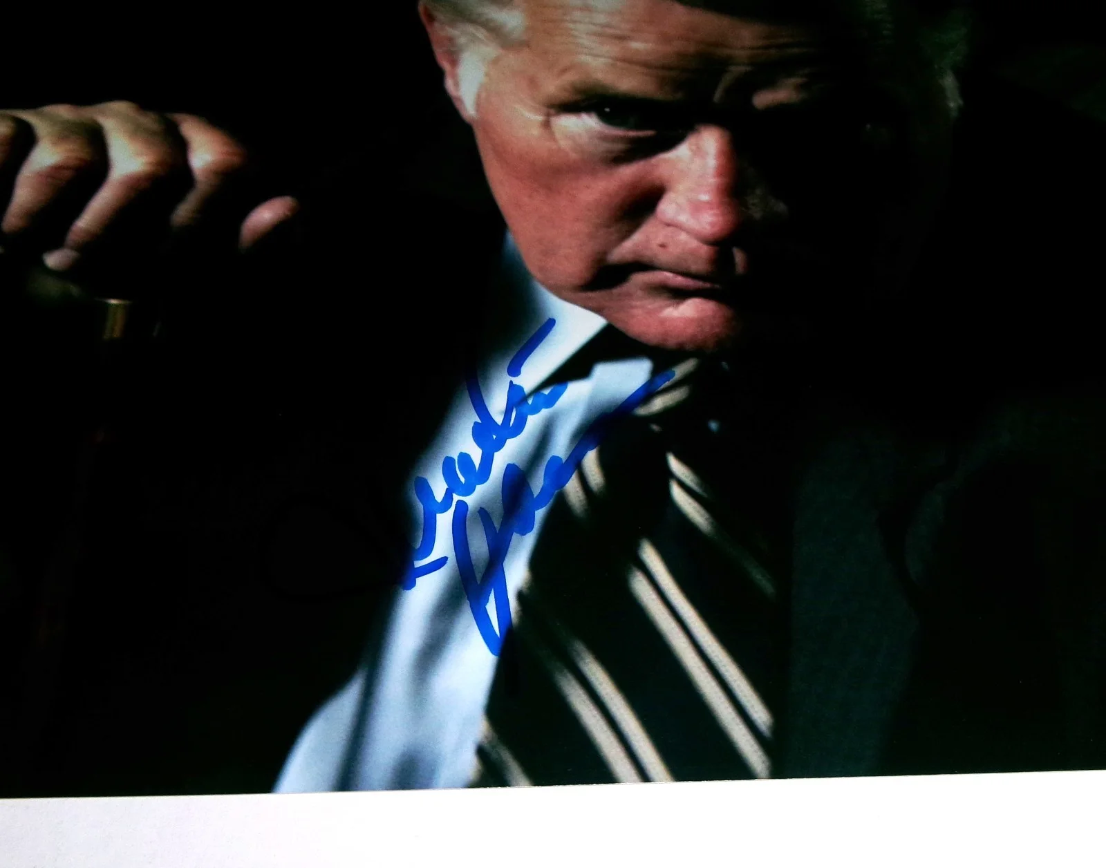 MARTIN SHEEN — Martin Sheen Signed 8X10 Photo JSA CERT, image 2