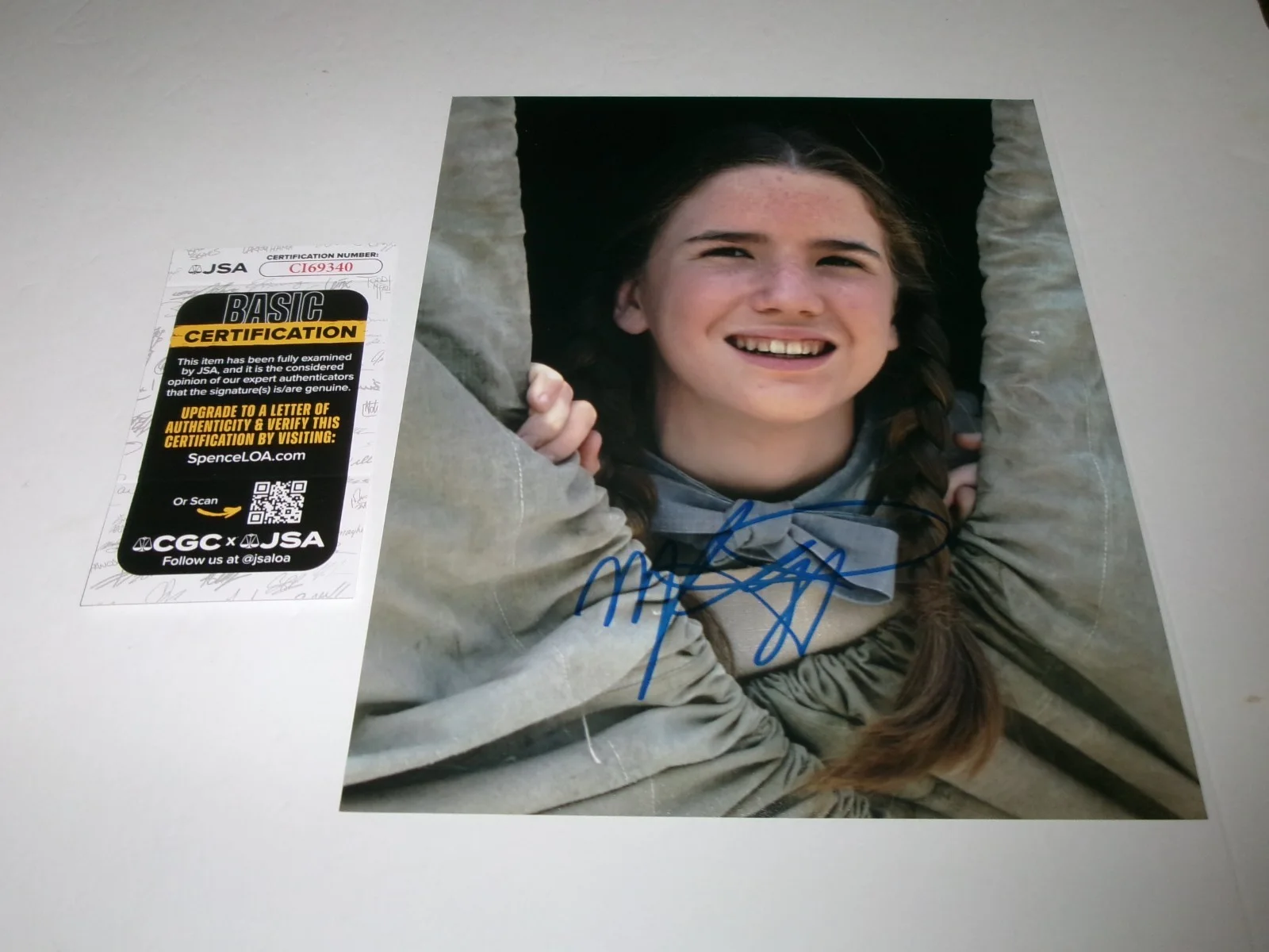 Melissa Gilbert — Melissa Gilbert Signed 8X10 Photo JSA CERT Little House Laura Ingalls