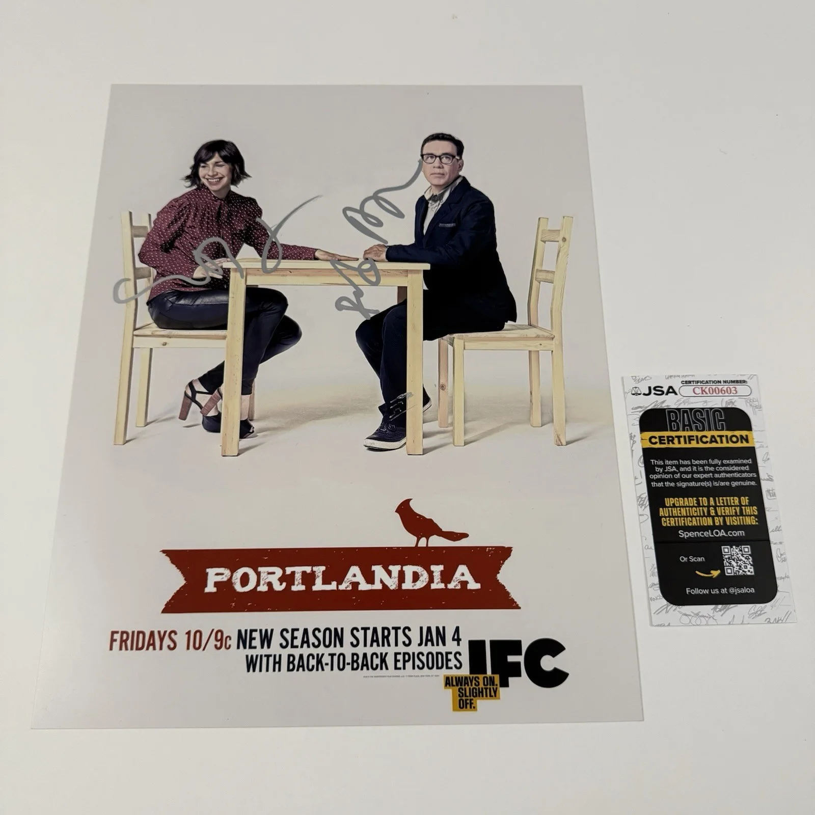 Fred Armisen — FRED ARMISEN CARRIE BROWNSTEIN SIGNED PORTLANDIA 11x14 PHOTO WITH JSA COA