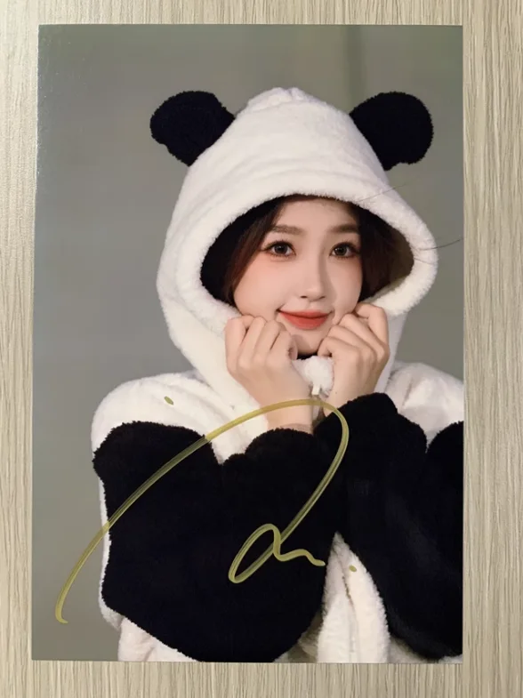 Celebrity Signature Photo Yu Shuxin 6Inch Set Makeup Photo, изображение 4
