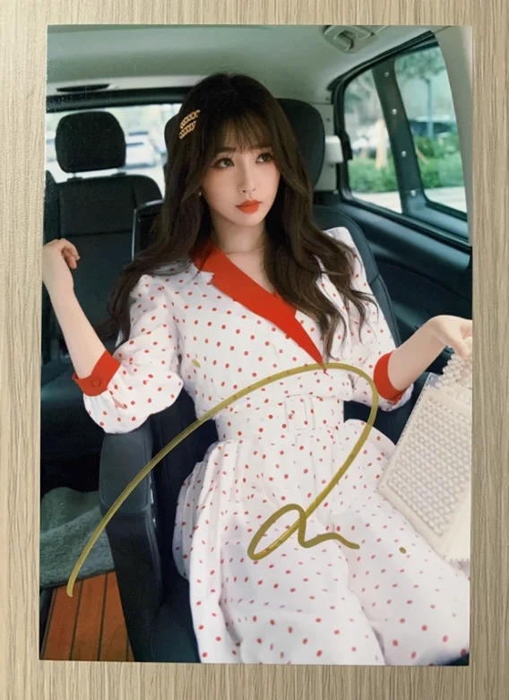 Celebrity Signature Photo Yu Shuxin 6Inch Set Makeup Photo, изображение 5
