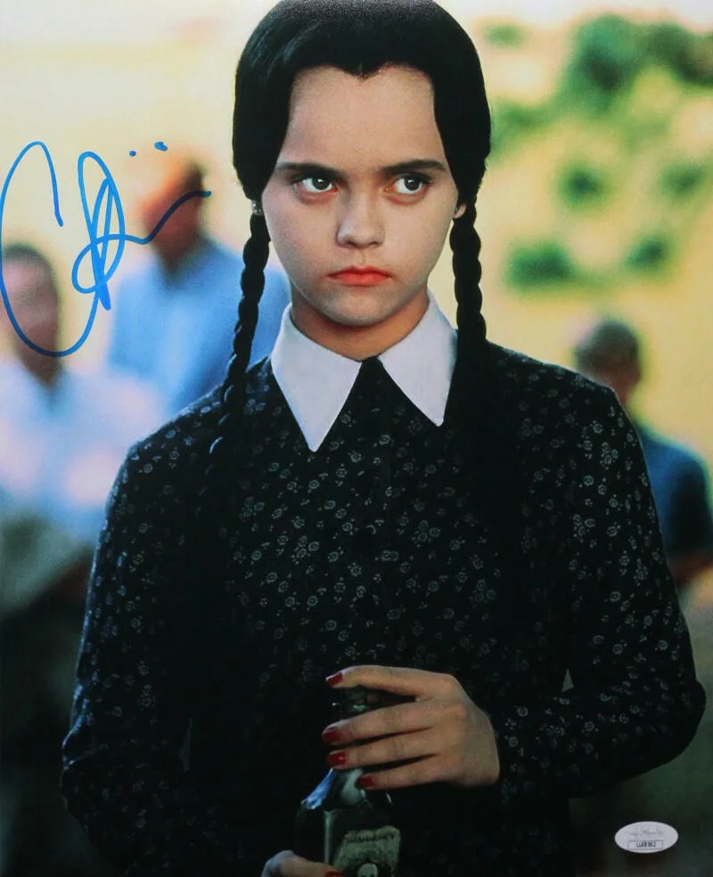 Christina Ricci — Christina Ricci Autographed 11x14 Photo Addams Family Close Up - JSA Auth *Blue