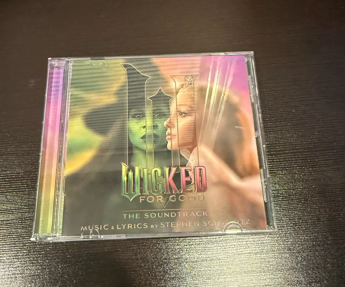 Wicked: For Good The Soundtrack CD Signed Insert w/ Full Ariana Signature, изображение 2