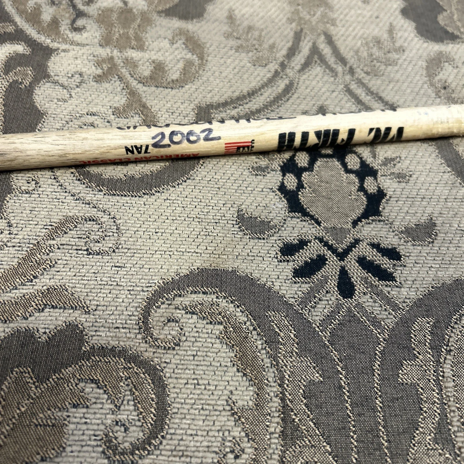 RICK MAGEE AND THE ROADHOUSE ROCKERS AUTOGRAPHED DRUM STICK JACKSON HOLE SALOON, image 5