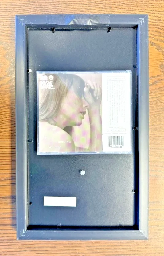 Taylor Swift Signed/Framed Tortured Poets Department CD Photo + 3/4 Heart!, изображение 2