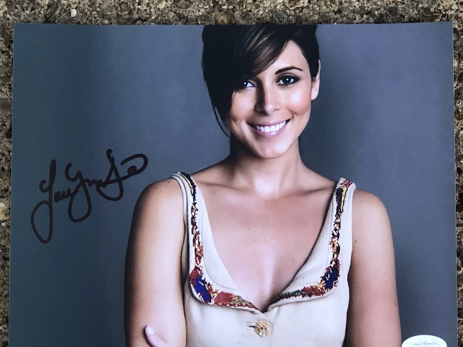 Jamie Lynn Sigler — JAMIE LYNN SIGLER SIGNED 8X10 AKA MEADOW SOPRANOS HBO TV SHOW SEXY PRETTY JSA, изображение 2