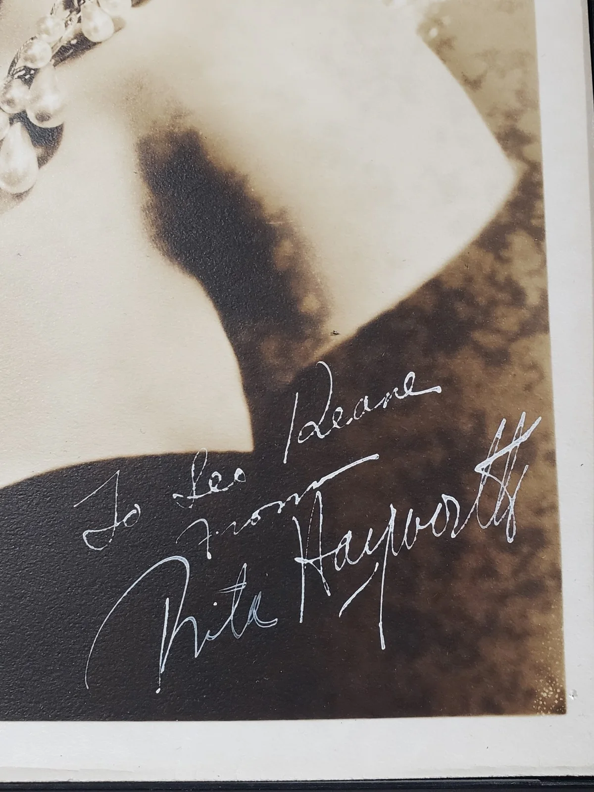 Rita Hayworth — RITA HAYWORTH GET RICH 1941 SIGNED VINTAGE ORIGINAL SEPIA PHOTOGRAPH AUTOGRAPH, изображение 3