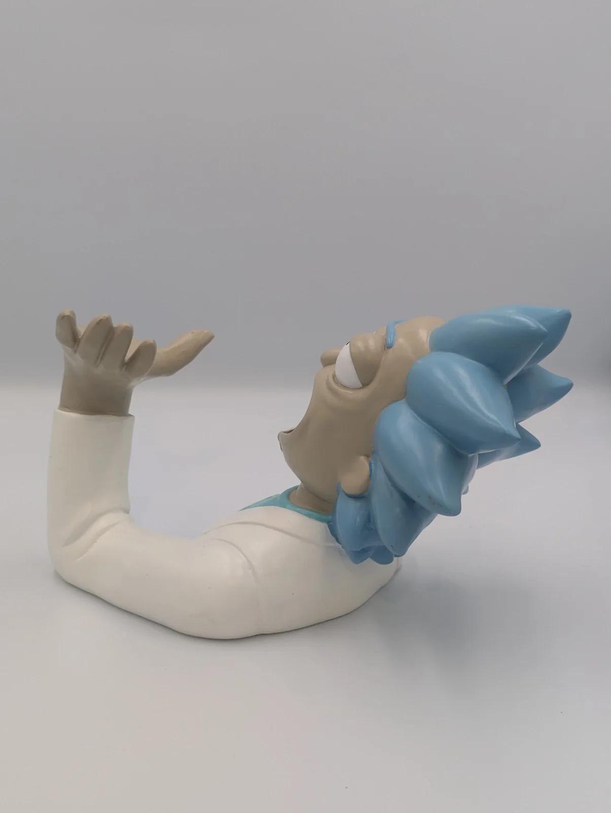Rick And Morty "Rick Guzzler" Resin Statue Bottle Holder Display Stand, изображение 5