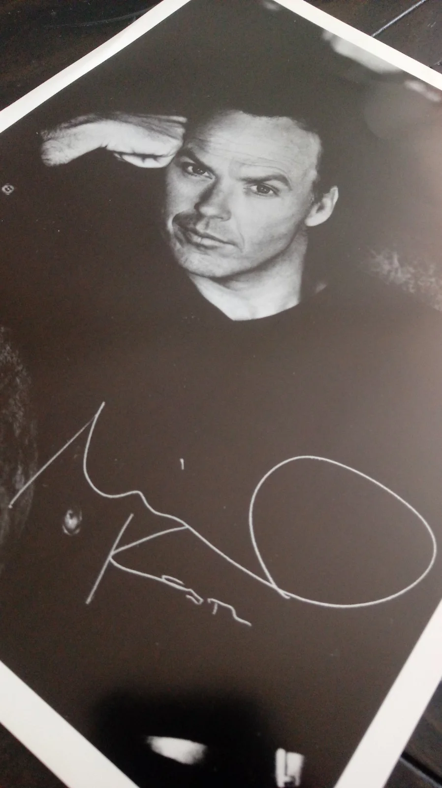 Michael Keaton — SIGNED Michael Keaton BATMAN Beetlejuice BIRDMAN Iconic Actor AUTOGRAPHED Photo, изображение 4