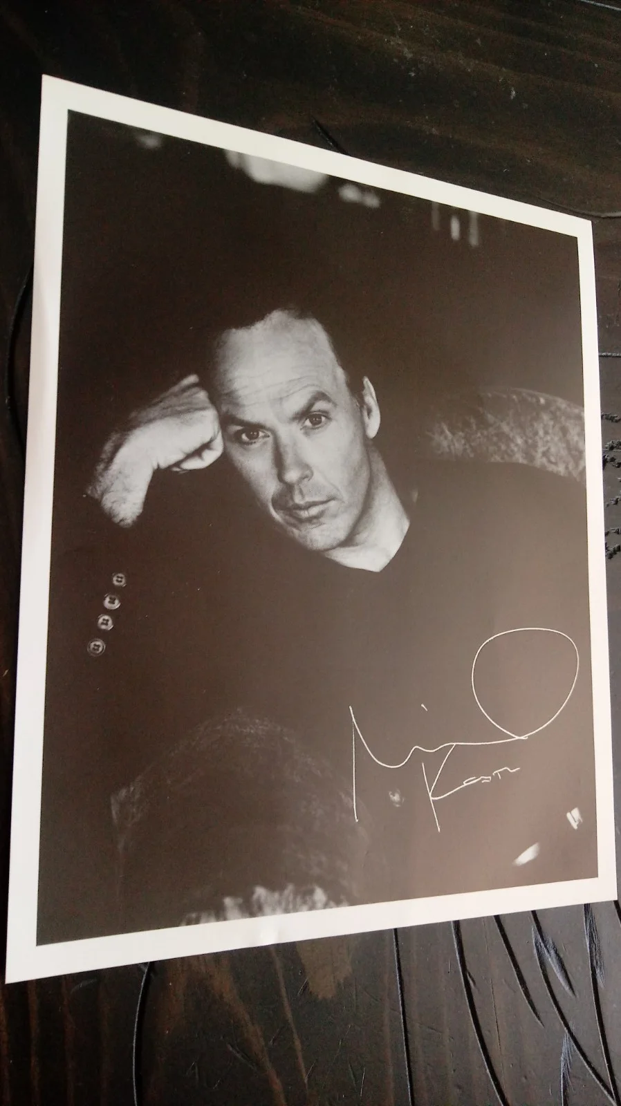 Michael Keaton — SIGNED Michael Keaton BATMAN Beetlejuice BIRDMAN Iconic Actor AUTOGRAPHED Photo, изображение 5
