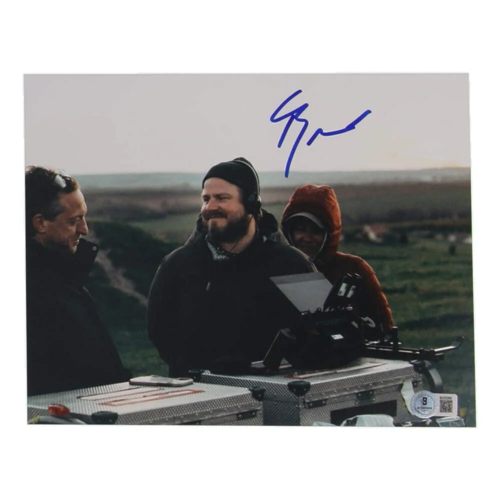 Brady Corbet — Brady Corbet Signed 8x10 Photo (Beckett) Filmmaker