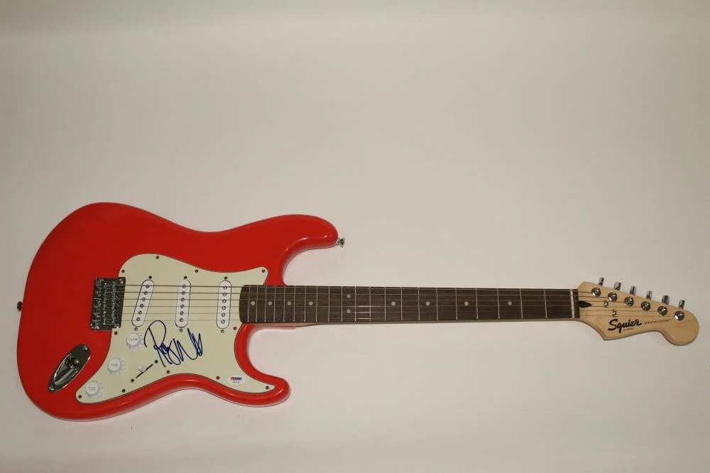 Roger Waters — ROGER WATERS SIGNED AUTOGRAPH FENDER BRAND ELECTRIC GUITAR - PINK FLOYD WALL PSA, image 2