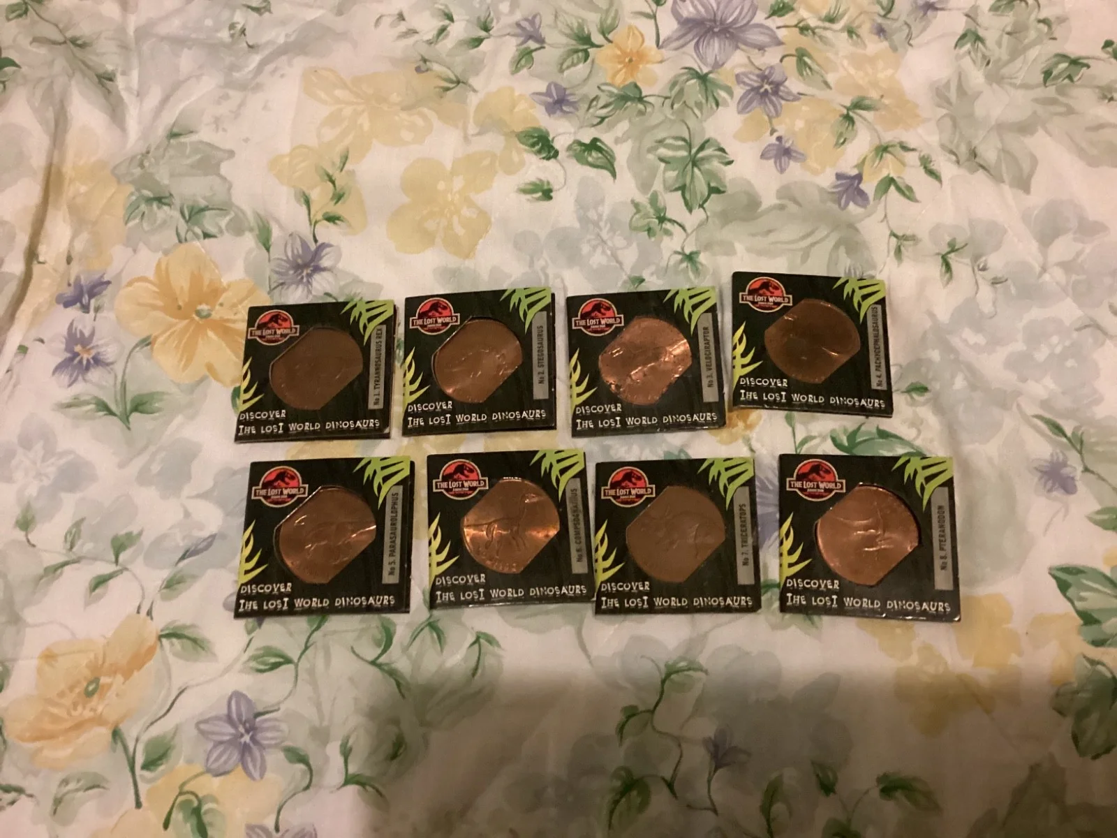 TETLEY THE LOST WORLD JURASSIC PARK COINS COMPLETE SET OF 8 IN ORIGINAL CASES, изображение 2