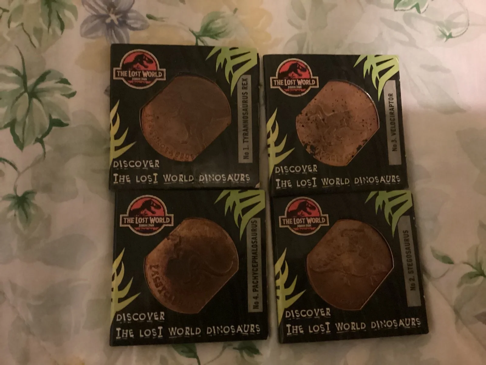 TETLEY THE LOST WORLD JURASSIC PARK COINS COMPLETE SET OF 8 IN ORIGINAL CASES, изображение 5