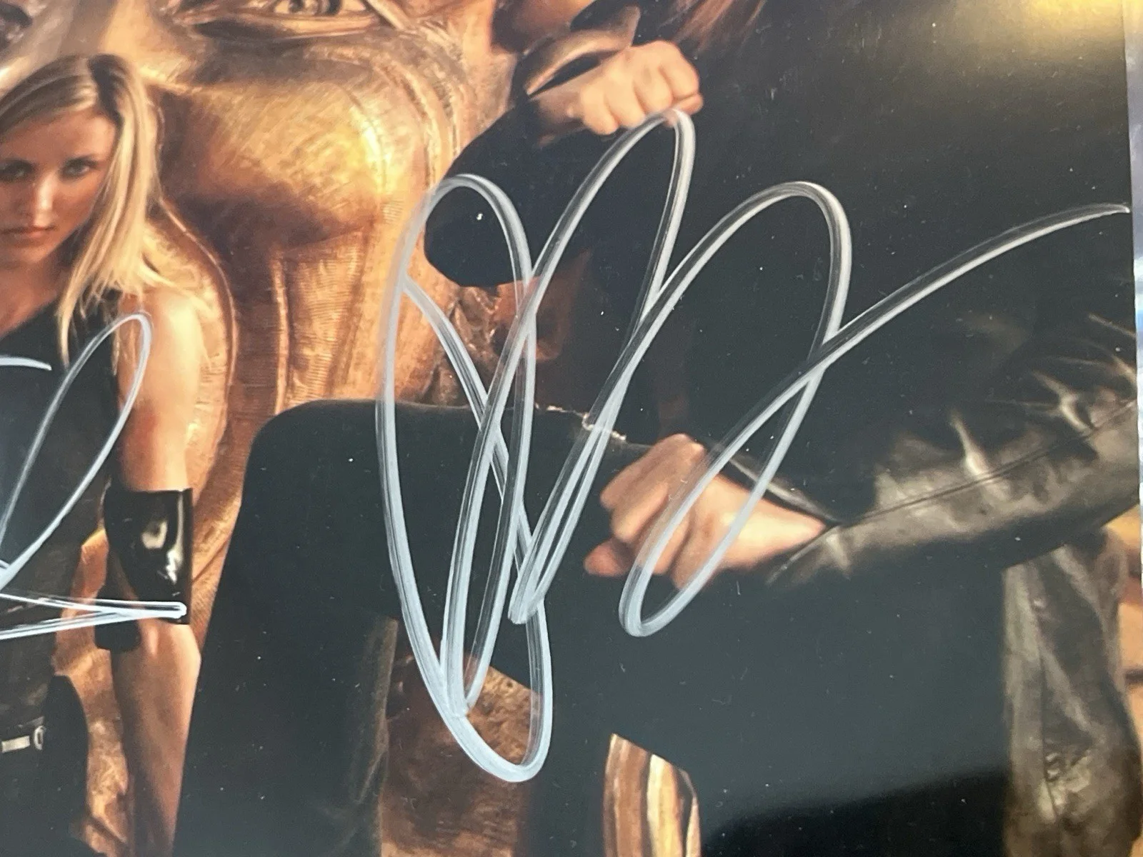 Cameron Diaz, Lucy Lui, Drew Barrymore — Charlie’s Angels Triple Signed Photo Liu Diaz Barrymore Autograph, image 4