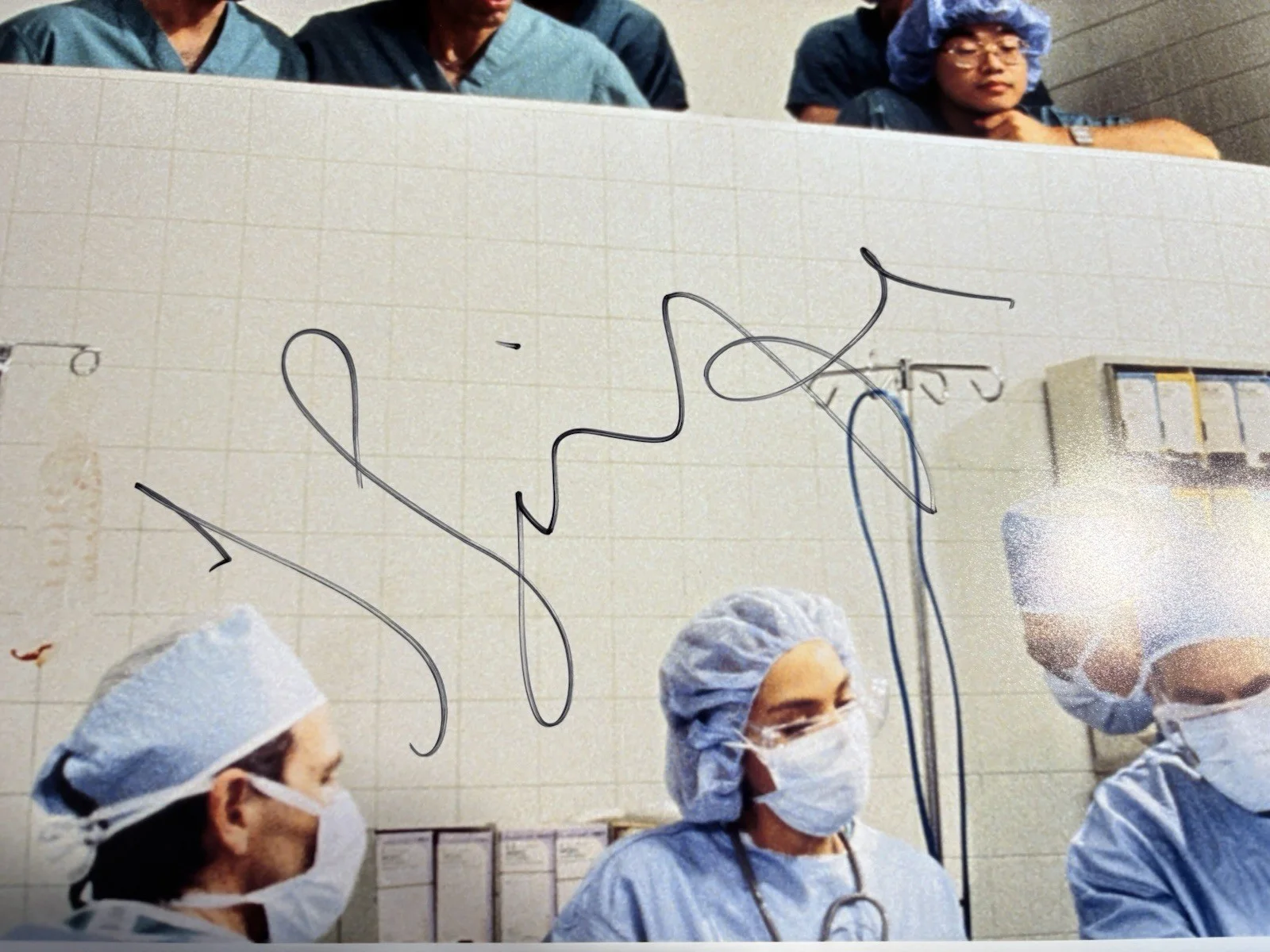 Jerry Seinfeld — Jerry Seinfeld Signed 11x14 Photo Junior Mints Scene Autographed NYC METS PROOF, image 2