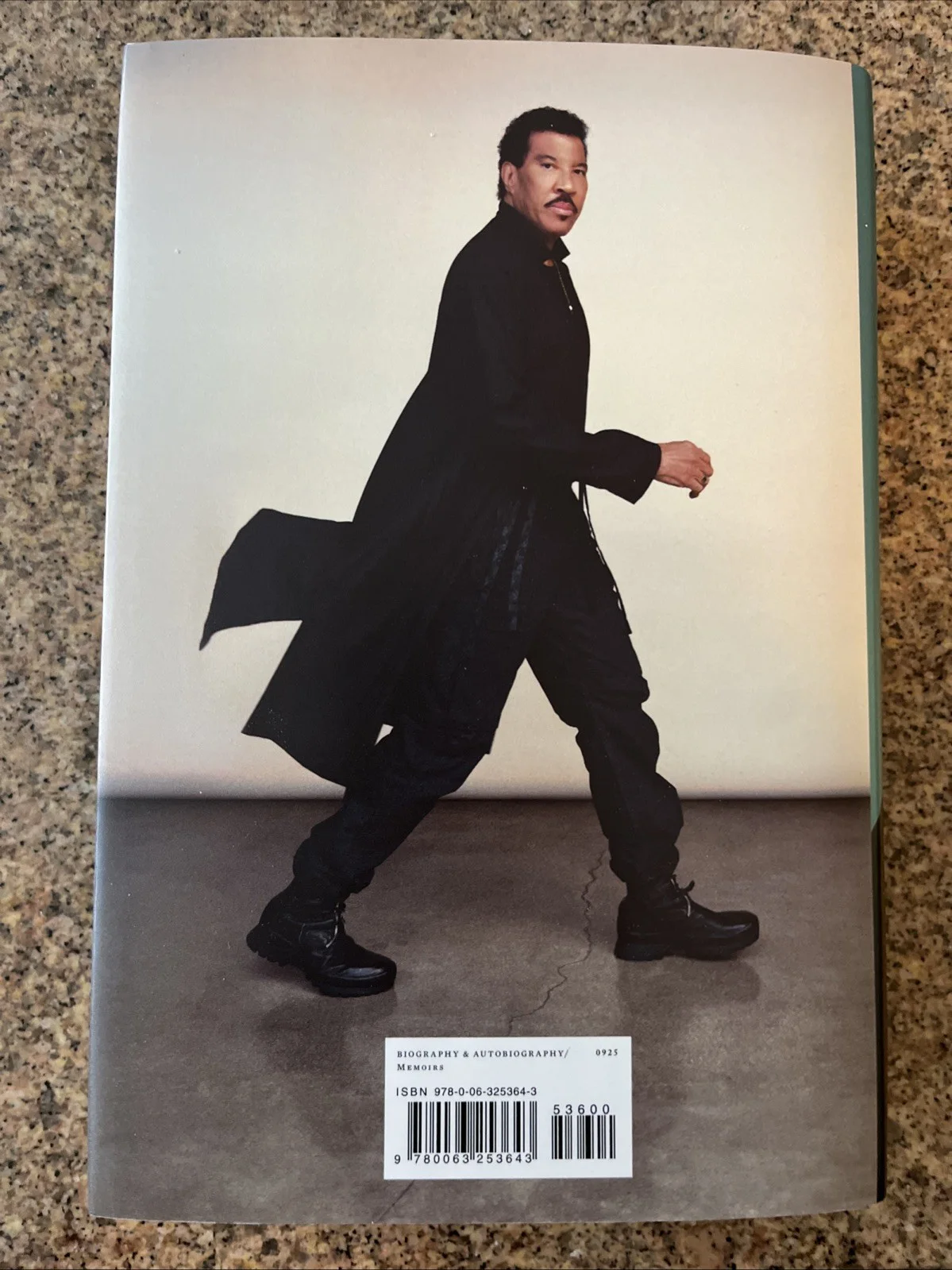 Lionel Richie Truly limited edition NYC B&N Hardcopy book, image 5