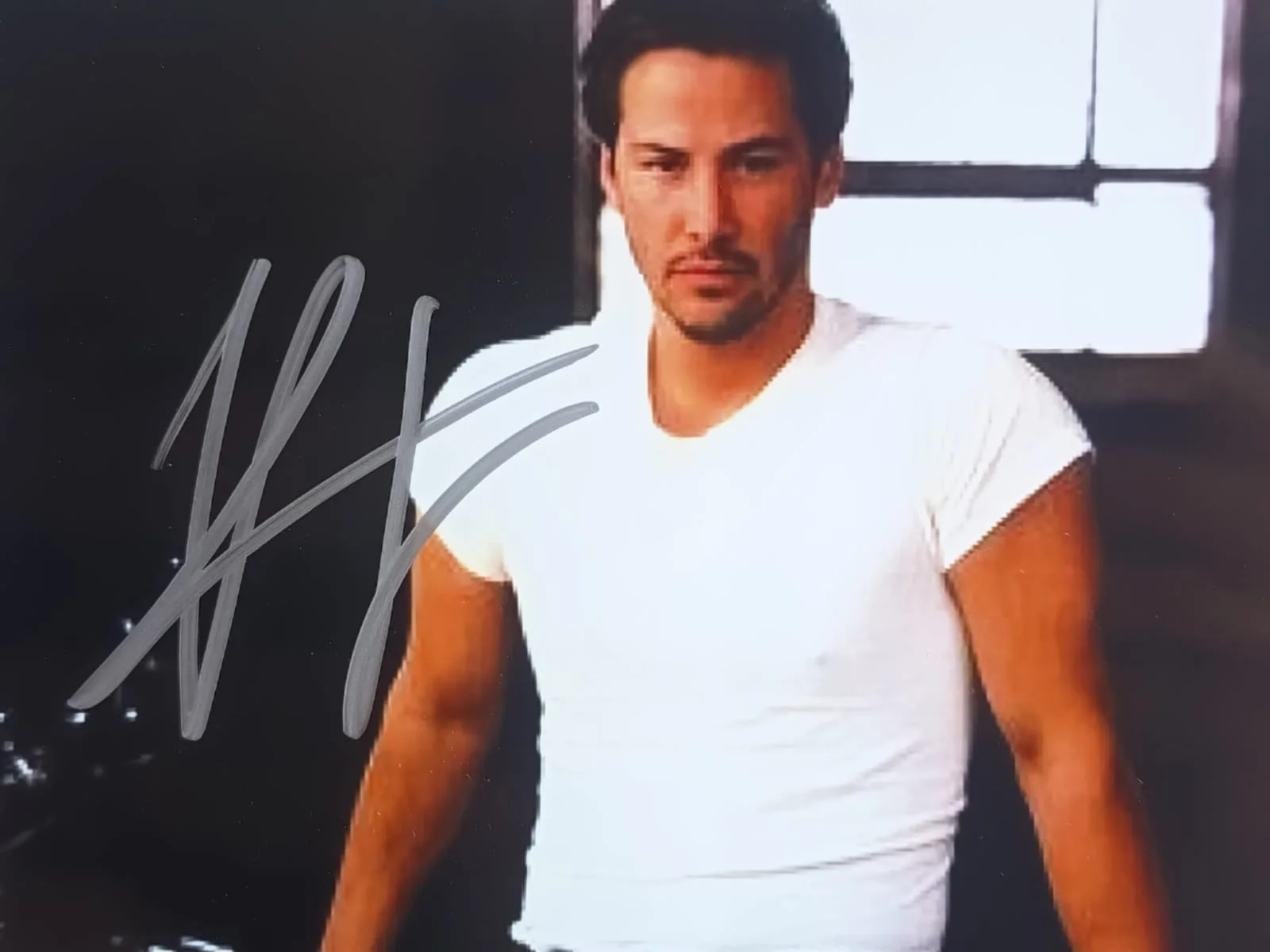 Keanu Reeves — Keanu Reeves Hand Signed Photo + COA, image 5