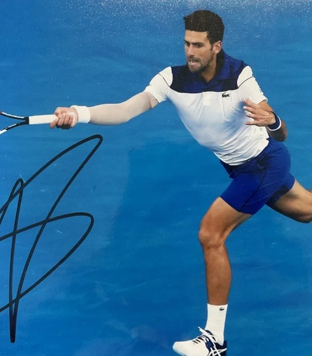 Novak — Novak Djokovic Autographed 8x10 Photo Tennis Autographed Glossy Blue Photo GOOD, изображение 2
