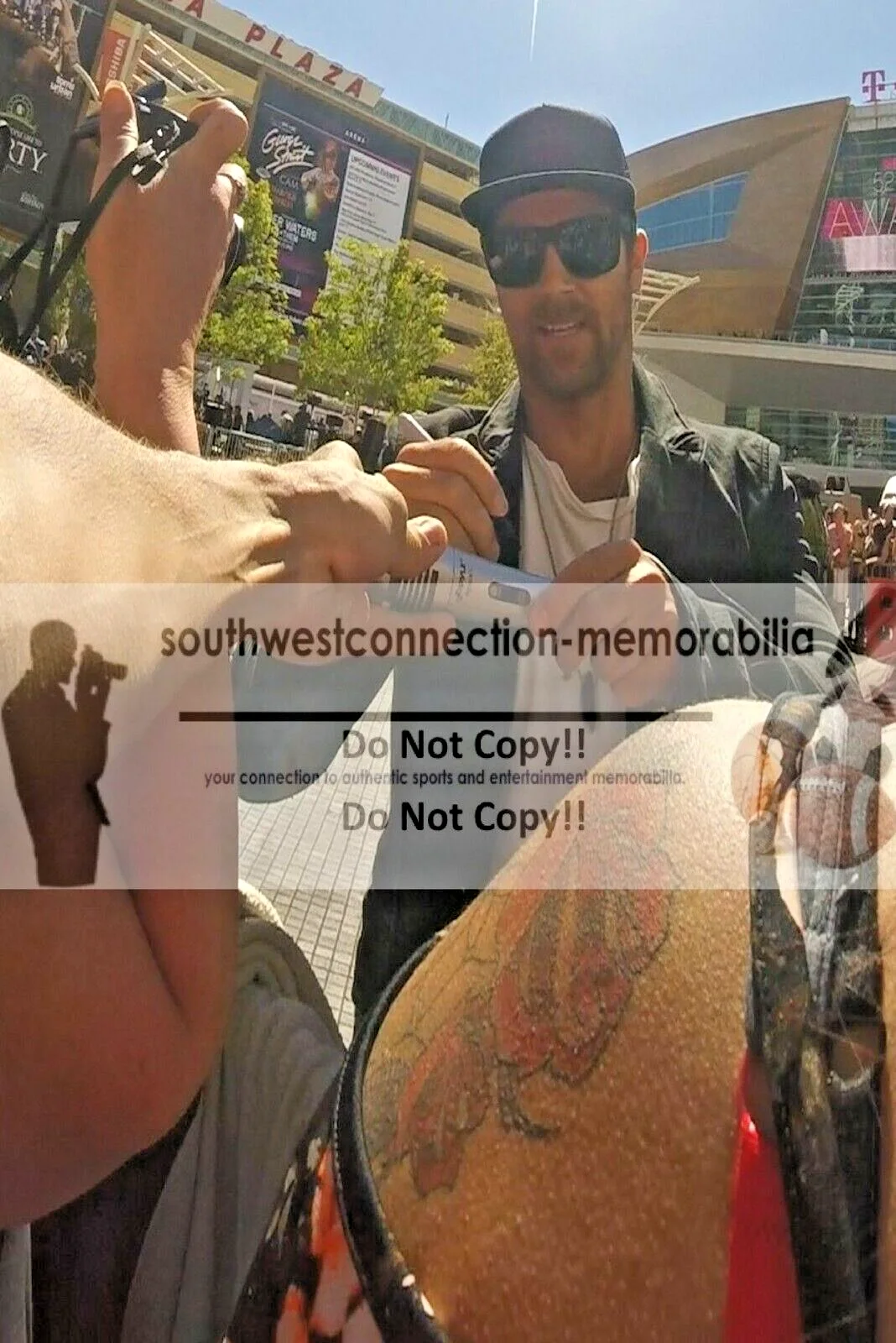 Kip Moore Signed Microphone Country Music Authentic Autograph Photo Proof Mic, image 2