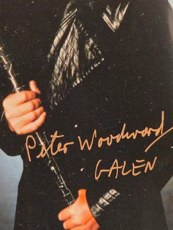 Peter Woodward — Peter Woodward as Galen Babylon 5 Signed Photo 8X10 In, image 3