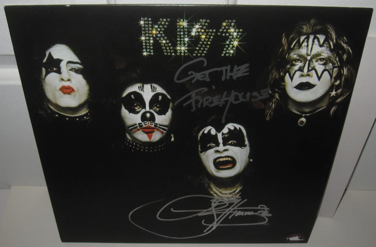 GENE SIMMONS SIGNED KISS DEBUT ALBUM SOLO ROCK AUTOGRAPH LYRIC VINYL JSA COA, image 2