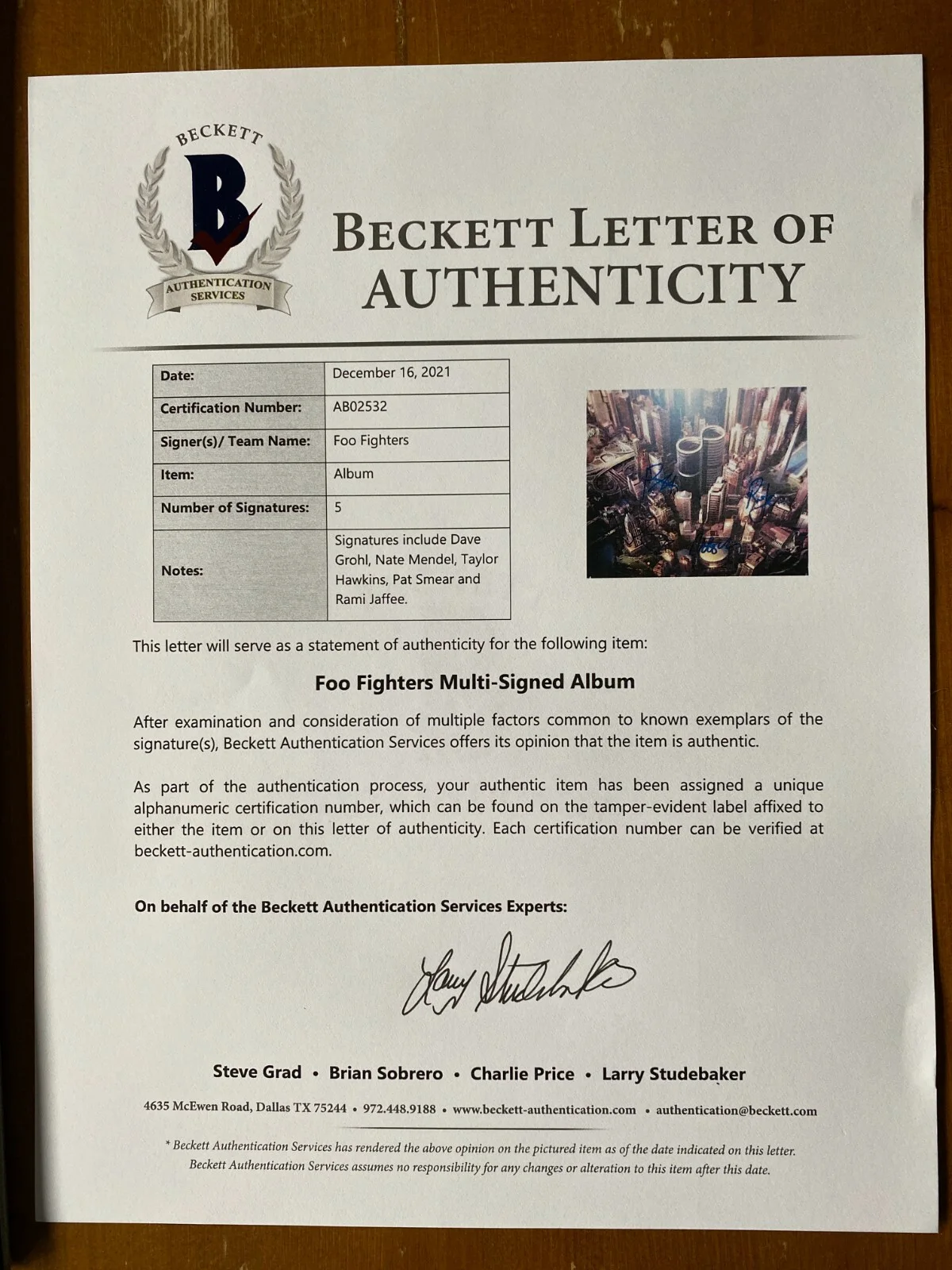 FOO FIGHTERS SIGNED SONIC HIGHWAYS LP ALBUM AUTOGRAPH BAS COA DAVE GROHL +4 A, image 3