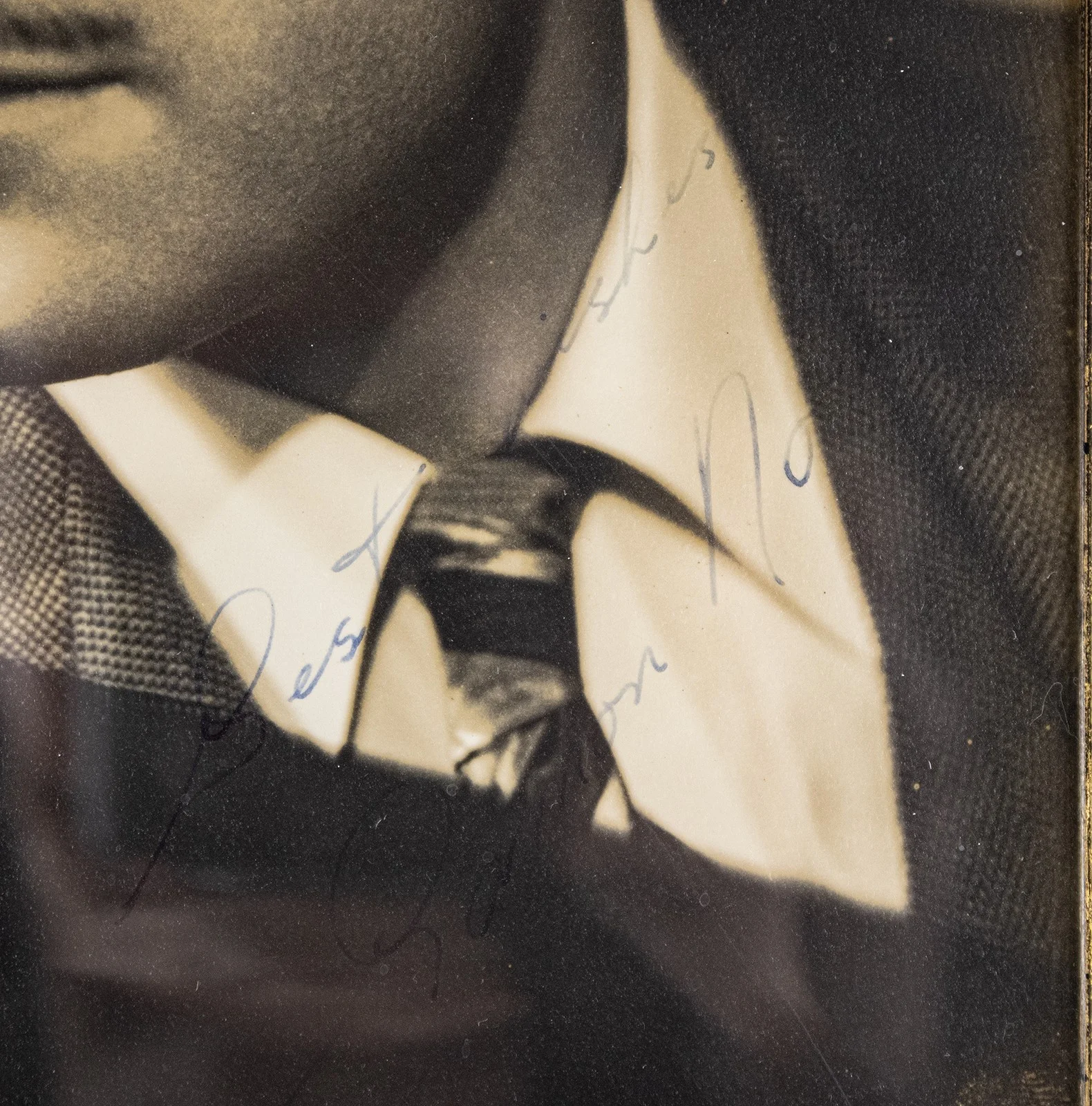 Ramon Novarro — RAMON NOVARRO - PHOTOGRAPH SIGNED, image 3