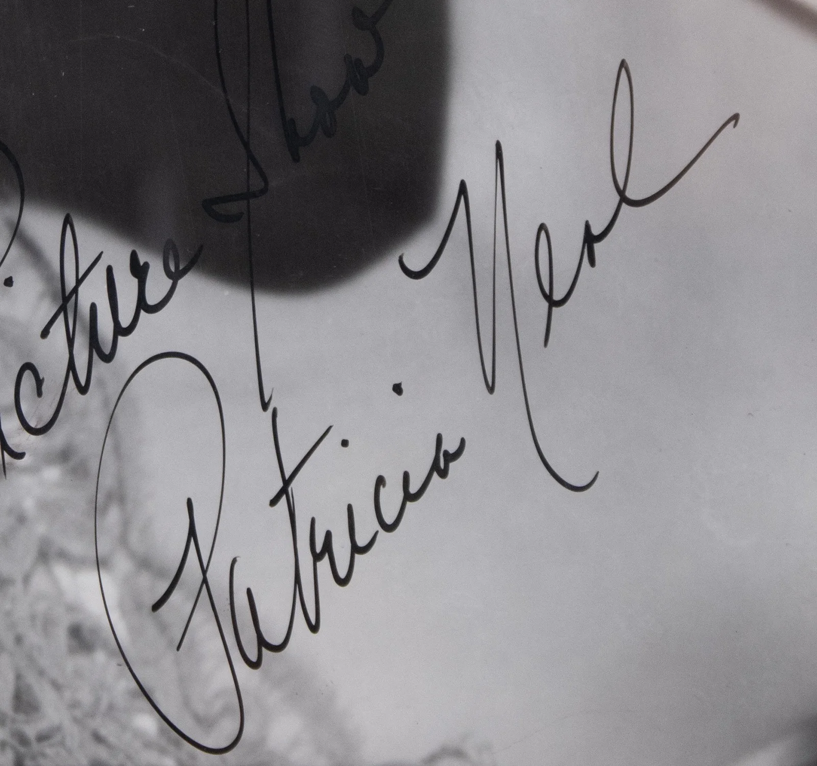 Patricia Neal — PATRICIA NEAL - INSCRIBED PHOTOGRAPH SIGNED, image 3