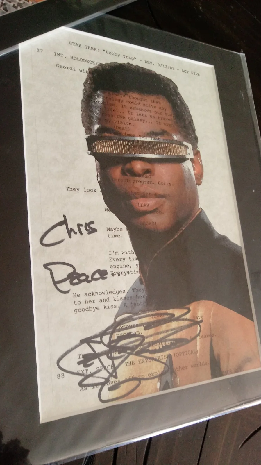 Dorn, Burton — LOT of 2 SIGNED Star Trek The Next Generation Michael Dorn LeVar Burton Photos, изображение 4