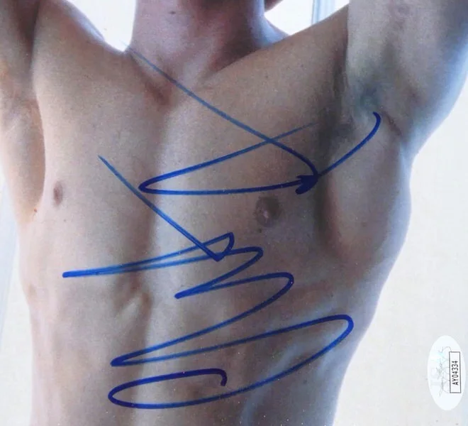Christian Bale — CHRISTIAN BALE SIGNED AUTOGRAPHED PATRICK BATEMAN "AMERICAN PSYCHO" 8 x 10 JSA, image 2