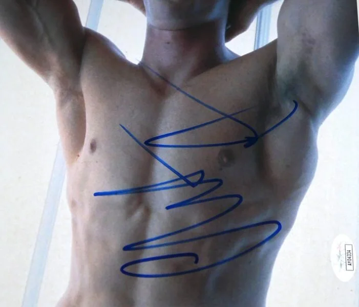 Christian Bale — CHRISTIAN BALE SIGNED AUTOGRAPHED PATRICK BATEMAN "AMERICAN PSYCHO" 8 x 10 JSA, image 5